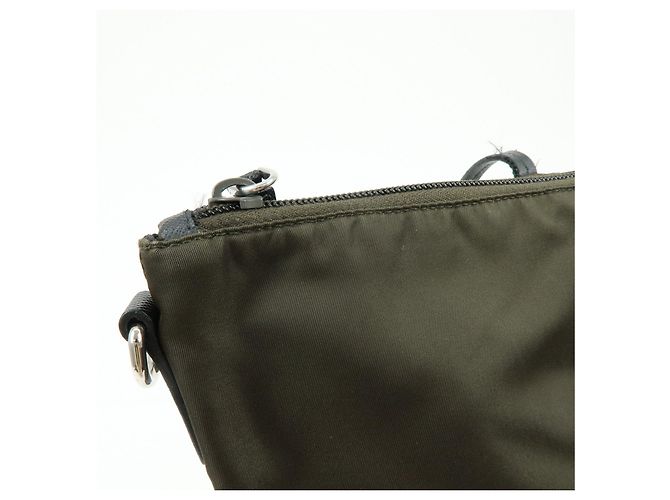 Borsa Tote e Borsa a Tracolla PRADA in Nylon con Logo Triangolare Khaki Black 1BG052 - vista 15