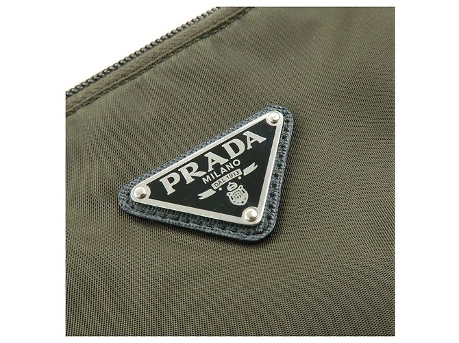 Borsa Tote e Borsa a Tracolla PRADA in Nylon con Logo Triangolare Khaki Black 1BG052 - vista 16