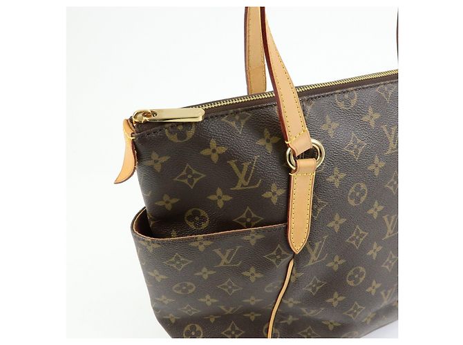 Borsa Tote Louis Vuitton Monogram Totally MM Borsa a Tracolla M56689 - vista 15