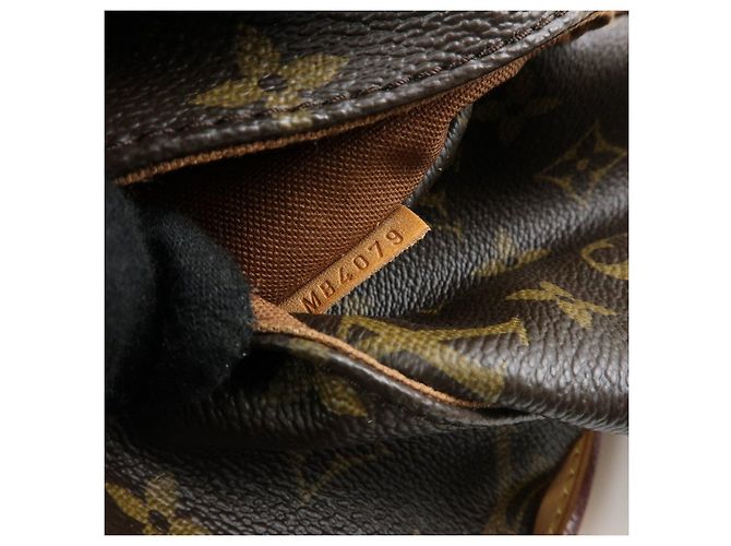 Borsa Tote Louis Vuitton Monogram Totally MM Borsa a Tracolla M56689 - vista 24