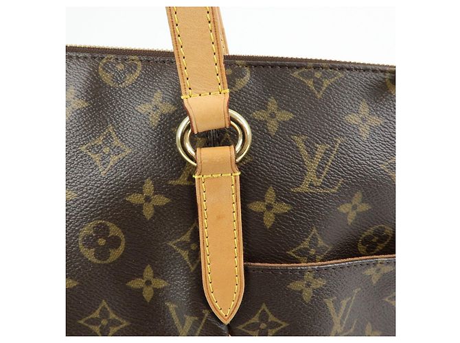 Borsa Tote Louis Vuitton Monogram Totally MM Borsa a Tracolla M56689 - vista 9