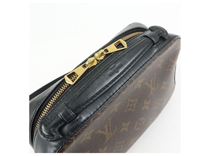 Borsa a tracolla Louis Vuitton Monogram Canvas Leather Saintonge M43555 - vista 11