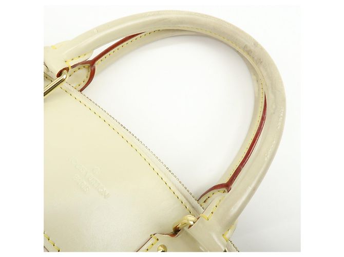 Borsa a mano Louis Vuitton Suhari Lock It PM Blanc M91887 - vista 6