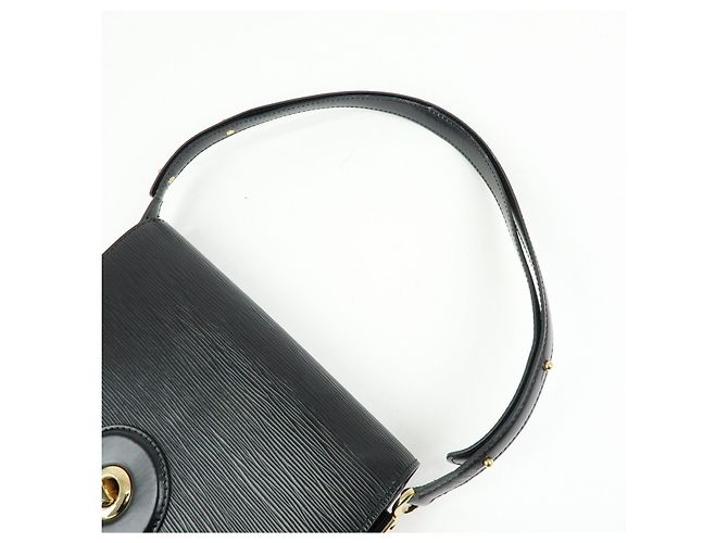 Borsa a tracolla Louis Vuitton Epi Freerun in pelle Noir Black M52402 - vista 7