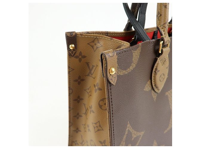 LOUIS VUITTON Monogram Giant Reverse On the Go MM Tote Bag M45321 - vista 13