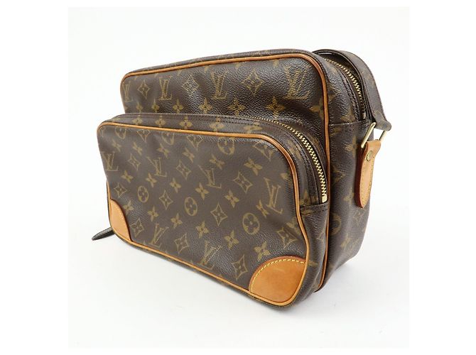 Louis Vuitton Monogram Nile Shoulder Bag Crossbody Bag M45244 - vista 3