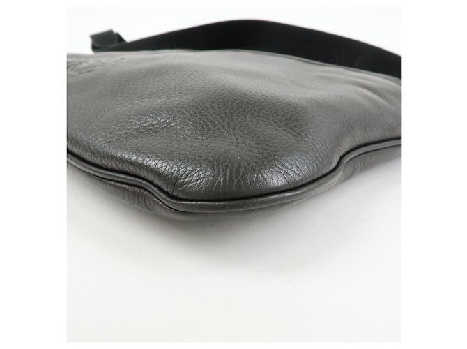 LOEWE Borsa a tracolla Anagram in pelle Borsa a spalla Dark Brown - vista 11