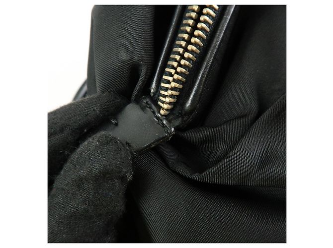 Borsa Tote e Borsa a Tracolla PRADA in Nylon e Pelle con Logo Triangle Nero - vista 20