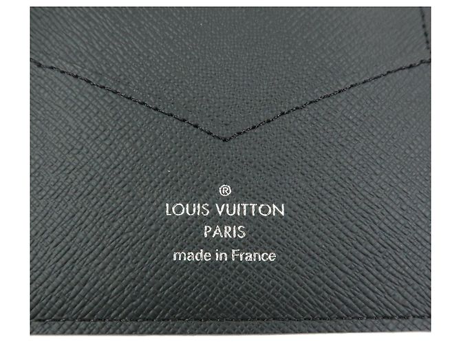Louis Vuitton Monogram Eclips Couverture de Passeport NM M64501 - vista 11