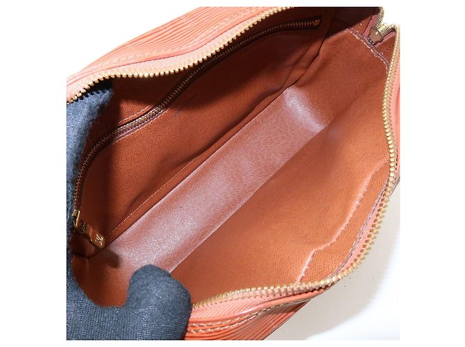 Borsa a Tracolla Louis Vuitton Epi Trocadero 24 Marrone M52313 - vista 21