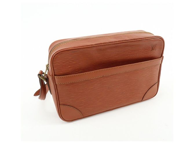 Borsa a Tracolla Louis Vuitton Epi Trocadero 24 Marrone M52313 - vista 4