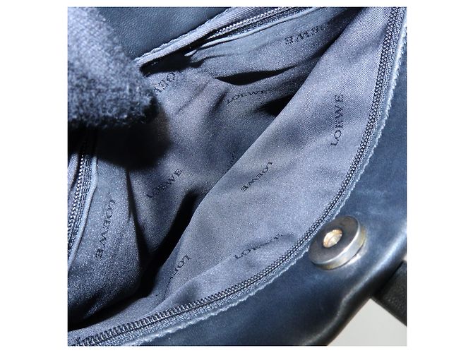 Borsa a spalla piatta e borsa a tracolla LOEWE Anagram in pelle nappa Nero - vista 21