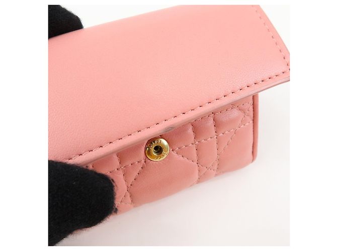 Cartera compacta tríptico de piel Lotus Cannage Lady Dior de Christian Dior - vista 17
