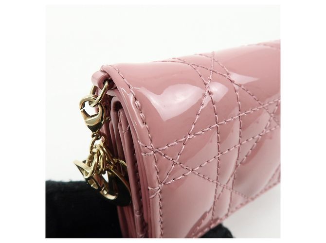 Cartera compacta Christian Dior Cannage Lady Dior de piel charol Rosa - vista 11
