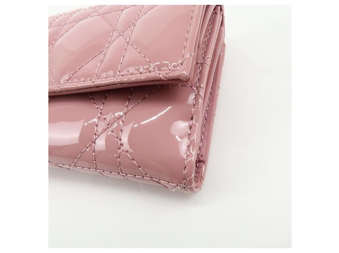 Cartera compacta Christian Dior Cannage Lady Dior de piel charol Rosa - vista 6