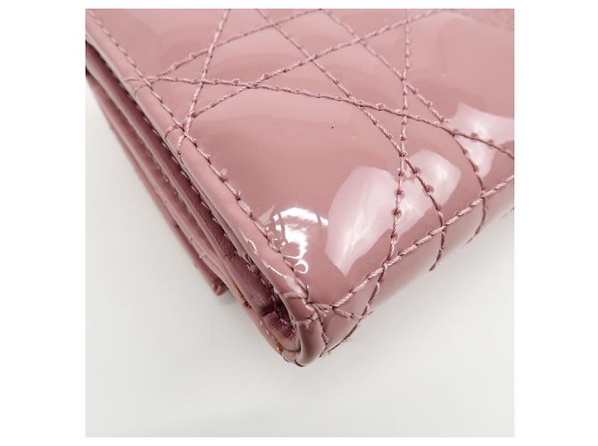 Cartera compacta Christian Dior Cannage Lady Dior de piel charol Rosa - vista 9