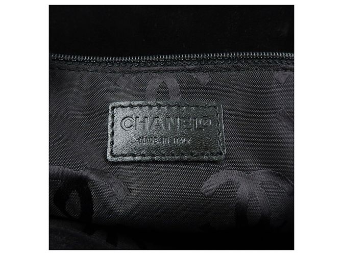 Borsa a tracolla e tote CHANEL COCO Mark Wild Stitch in pelle scamosciata Nero - vista 21