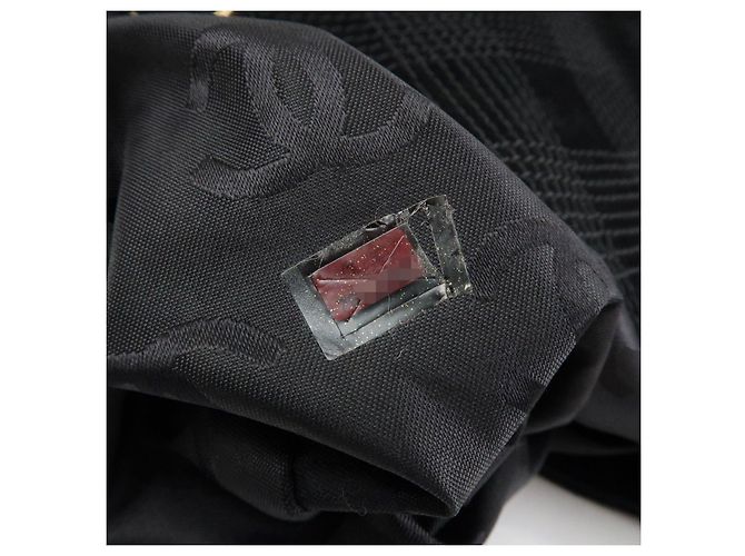 Borsa a tracolla e tote CHANEL COCO Mark Wild Stitch in pelle scamosciata Nero - vista 22