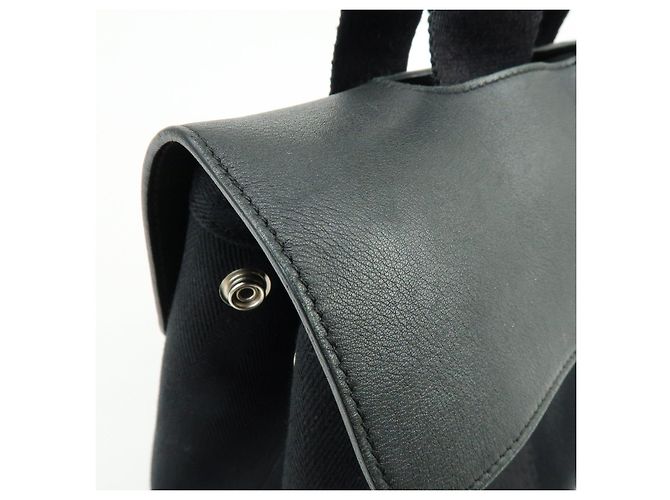 Hermès Borsa a mano HERMES Toile Chevron Valparaiso PM Tote Bag Nero - vista 14