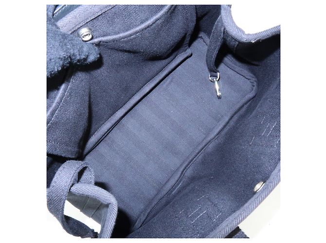 Hermès Borsa a mano HERMES Toile Chevron Valparaiso PM Tote Bag Nero - vista 21