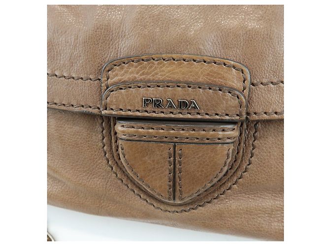 Borsa a spalla in pelle con patta anteriore e catena PRADA Borsa a mano Marrone B4659C - vista 16