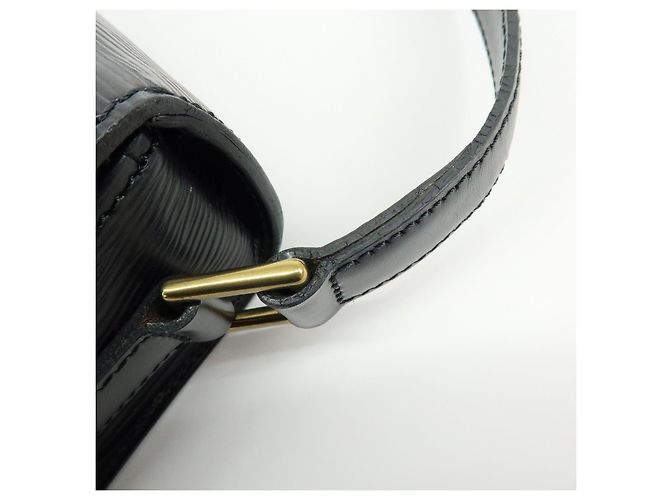 Saint-Cloud Borsa a tracolla Louis Vuitton Epi Saint Cloud Black Noir M52192 - vista 8