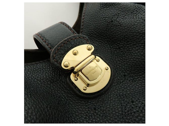 Borsa a tracolla e borsa a mano Louis Vuitton Monogram Mahina L Noir M95765 - vista 18