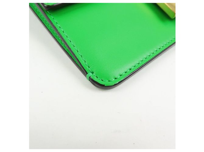 Borsa a spalla Fendi Flat Baguette in pelle Verde Marrone 8BS039 - vista 8