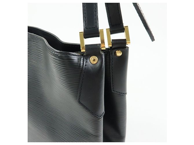 Louis Vuitton Epi Mandala MM Shoulder Bag Noir Black M58892 - vista 15