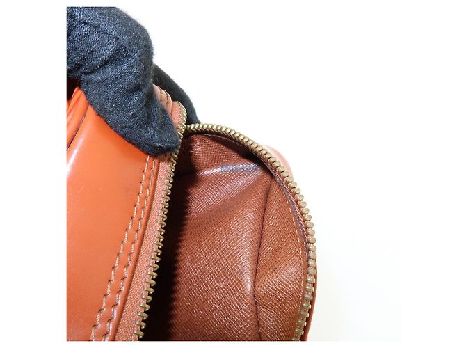 Louis Vuitton Epi Trocadero 27 Shoulder Bag Kenya Brown M52303 - vista 22
