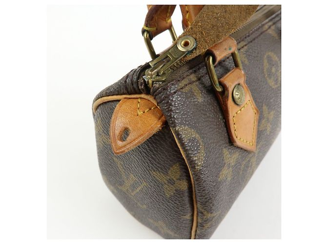 Louis Vuitton Monogram Canvas Mini Speedy Hand Bag & Strap M41534 - vista 17