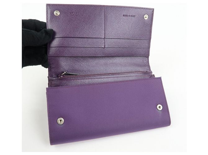 Portafoglio lungo PRADA in nylon e pelle Saffiano con logo triangolare Viola M608 - vista 12