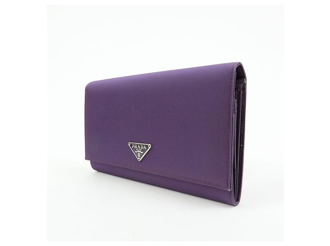 Portafoglio lungo PRADA in nylon e pelle Saffiano con logo triangolare Viola M608 - vista 3