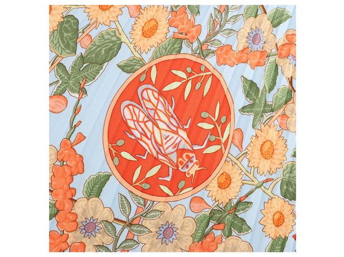 Hermès Carre 90 "Axis Mundi" Plissé Seidentuch in Orange - Ansicht 16