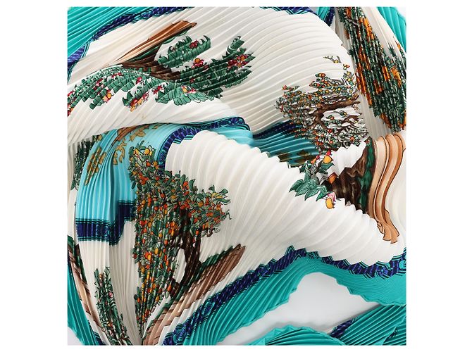 Hermès Carré 90 "BONSAI" Plissiertes Seidentuch in Blau - Ansicht 16