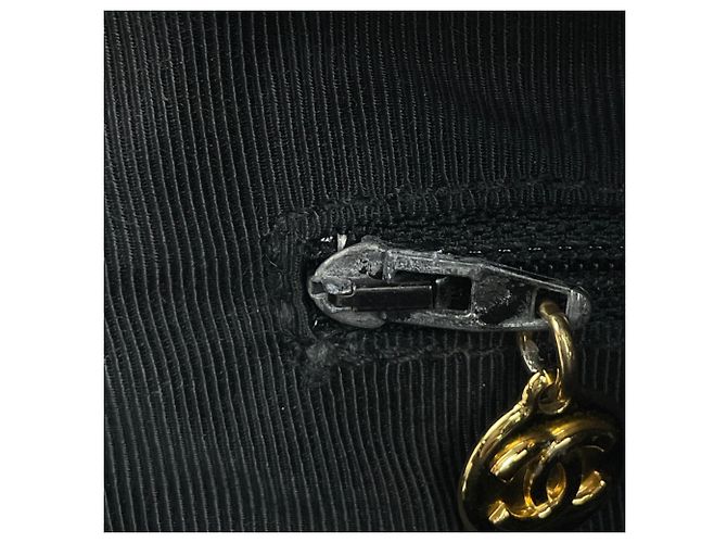 Borsa Tote Chanel in pelle di vitello granulata nera - vista 8