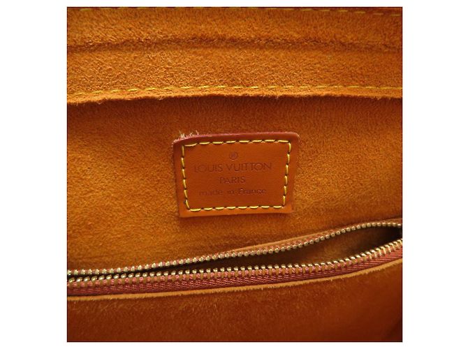 Borsa Louis Vuitton Pont Neuf in pelle Epi - vista 6