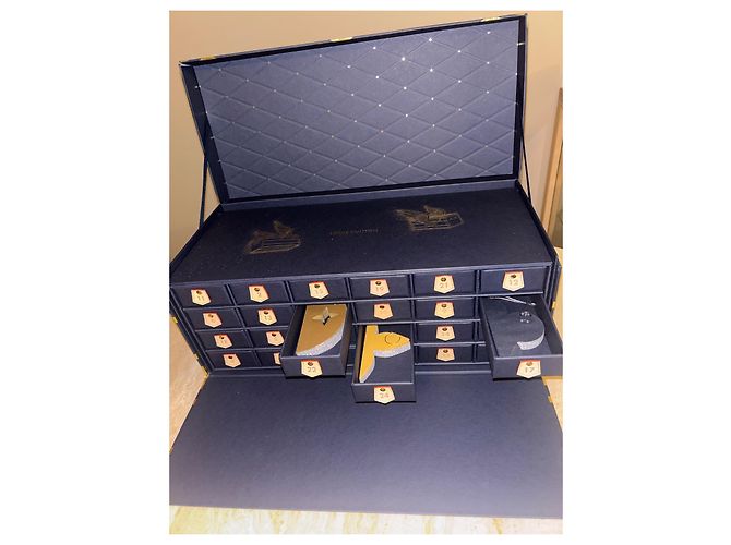 Louis Vuitton Coffret Calendrier de l'Avent en cuir bleu et or - vue 3
