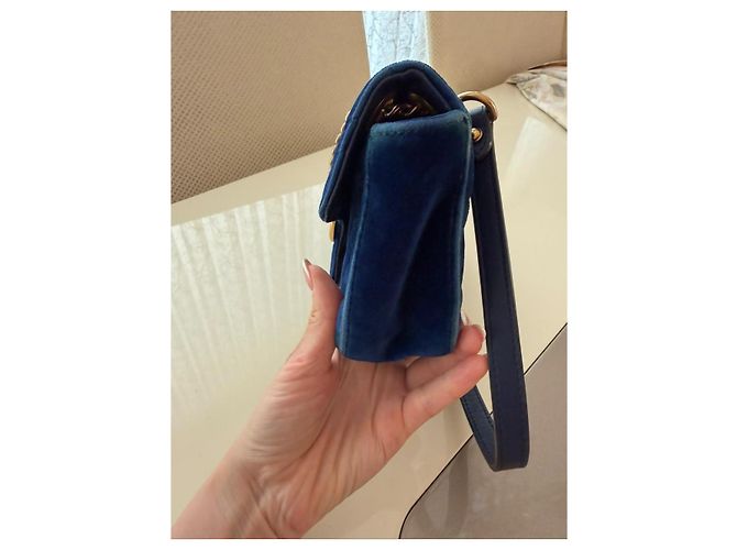 Gucci Marmont Borsa a tracolla in velluto blu - vista 4