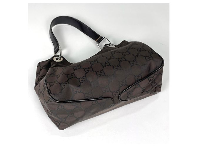 Borsa a spalla Gucci in nylon marrone - vista 2
