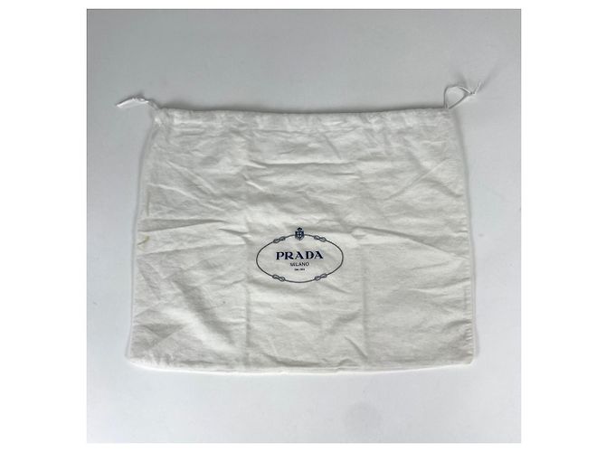 Prada gesteppte Nylon-Schultertasche - Ansicht 8
