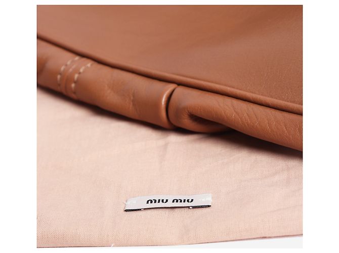 Miu Miu Borsa hobo in pelle marrone - vista 10