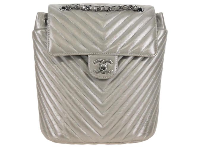 CHANEL V Stitch Backpack Leather Silver CC - vista 13