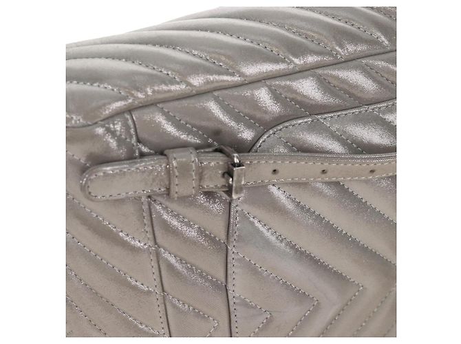 CHANEL V Stitch Backpack Leather Silver CC - vista 15