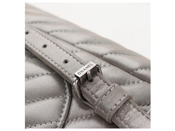 CHANEL V Stitch Backpack Leather Silver CC - vista 17