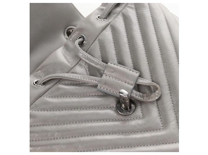 CHANEL V Stitch Backpack Leather Silver CC - vista 27