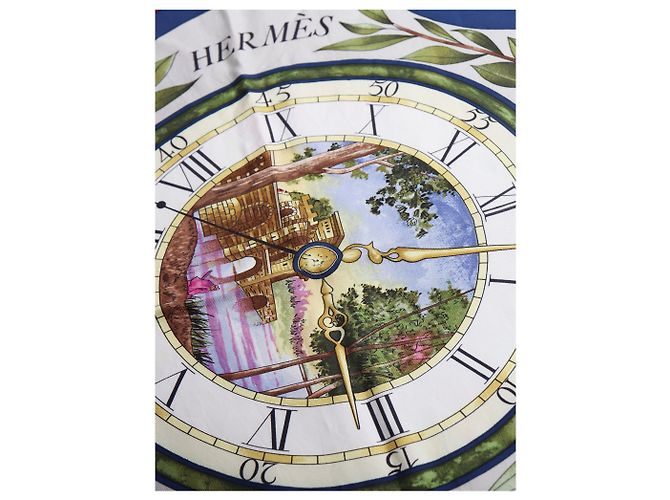 Hermès Carré 90 Parmi les Fleurs je compte les heures foulard in seta rosso e crema - vista 3