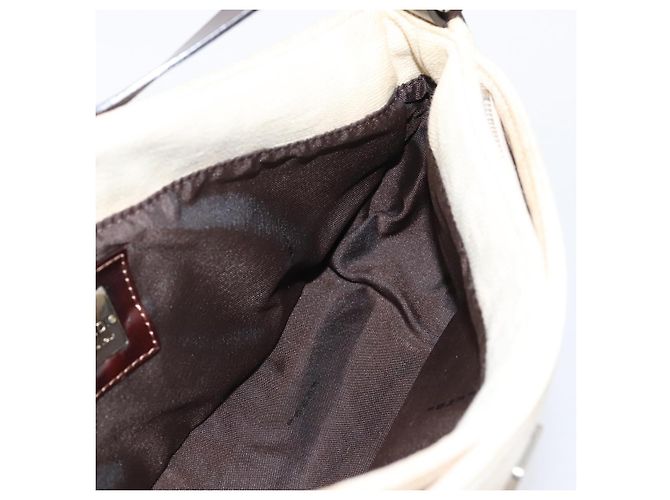 FENDI Zucca Canvas Mamma Baguette Shoulder Bag Ivory Silver - vista 21