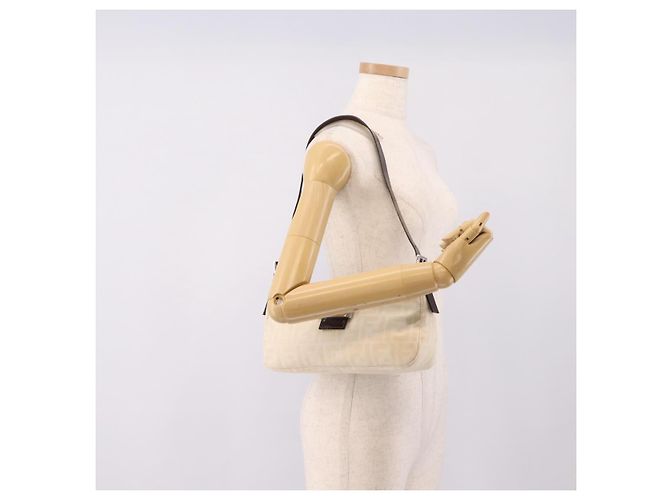 FENDI Zucca Canvas Mamma Baguette Shoulder Bag Ivory Silver - vista 27