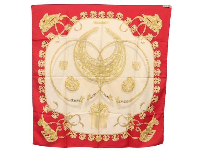 Hermès HERMES Carre 90 Scarf Silk Red Beige  LES CAVALIERS D'OR - vista 15